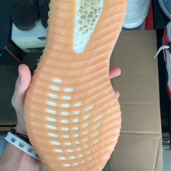 Yeezy 350 clay size 11 - Picture 7 of 7